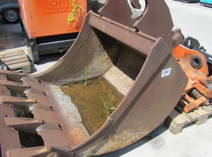 Used Excavator digging bucket Attachment