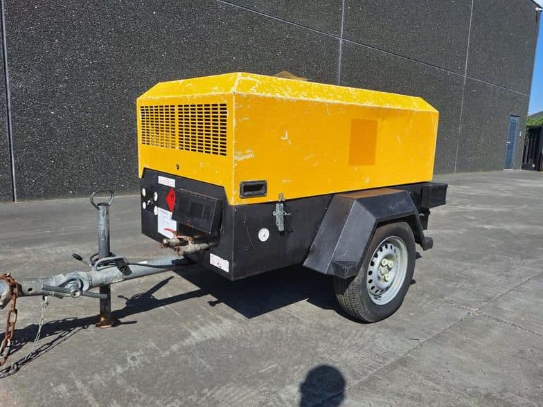 Used 2011 Doosan 7 / 31 E Portable Air Compressor, 109 CFM