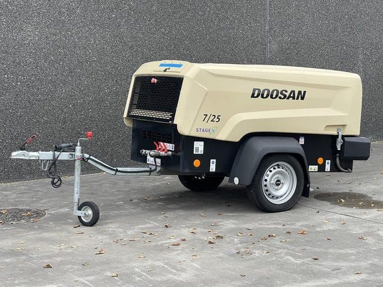 Used 2023 Doosan 7/25 - G Portable Air Compressor, 88 CFM
