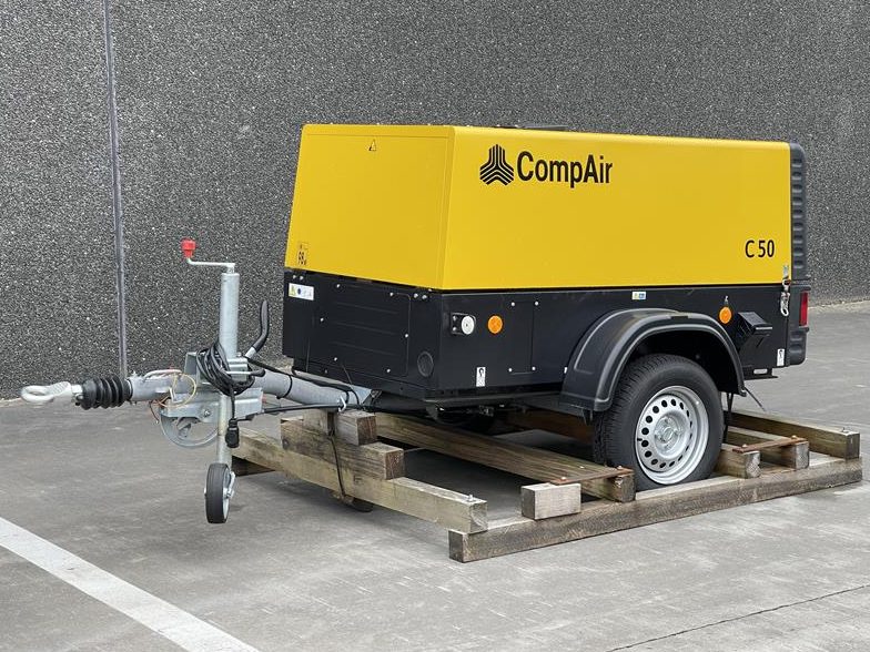 COMPAIR C 50