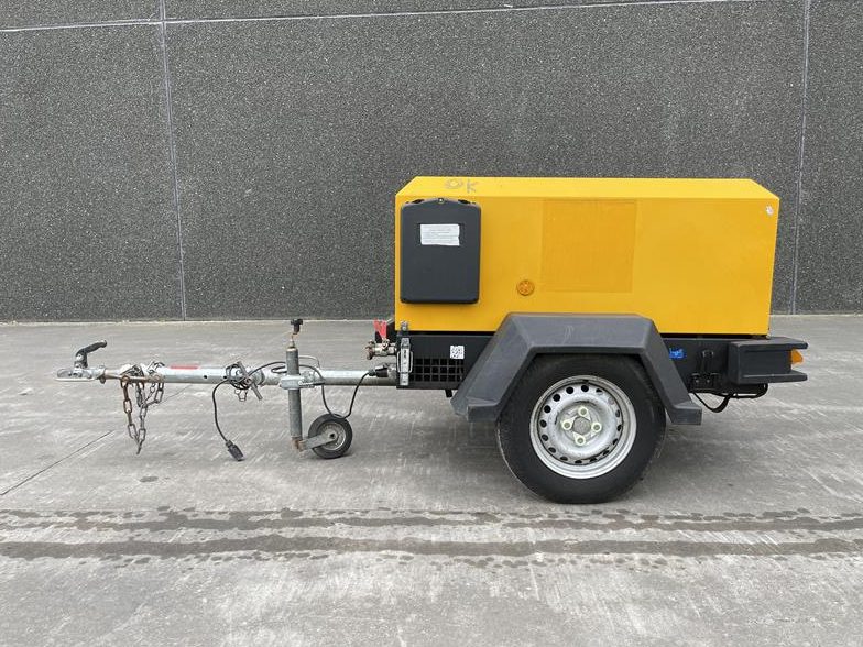 Used 2012 Doosan 7 / 20 Portable Air Compressor, 71 CFM