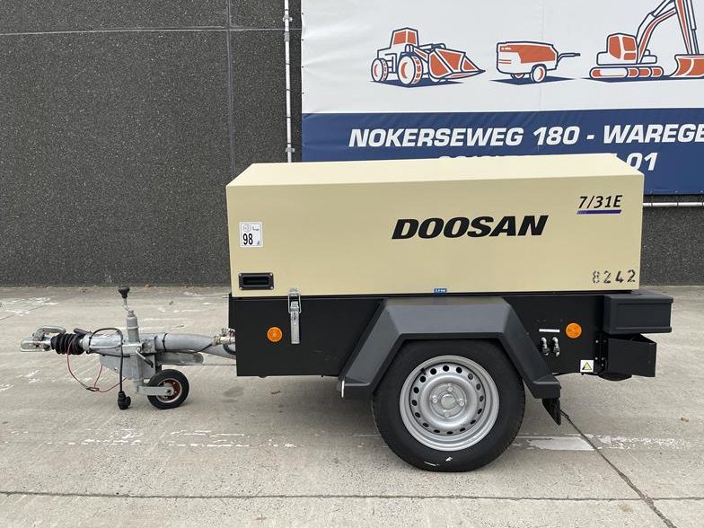 Used 2017 Doosan 7 / 31 E Portable Air Compressor, 109 CFM