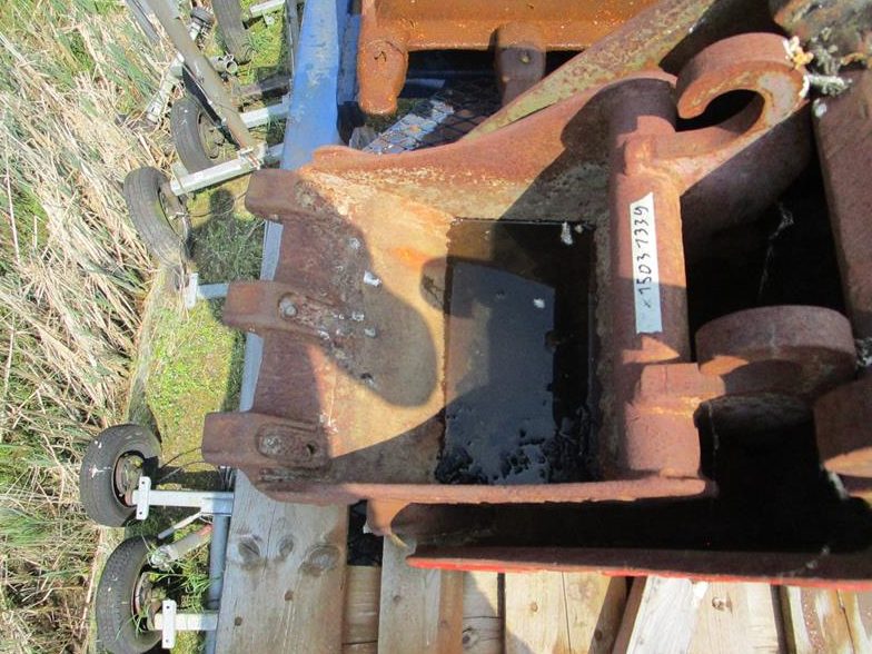 Used digging bucket Attachment