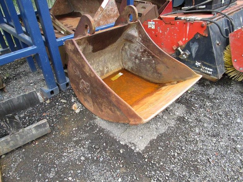 Used digging bucket Attachment