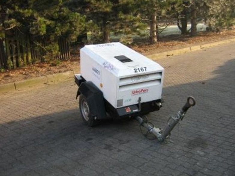Used 2004 Ingersoll Rand 7/20 Portable Air Compressor, 71 CFM