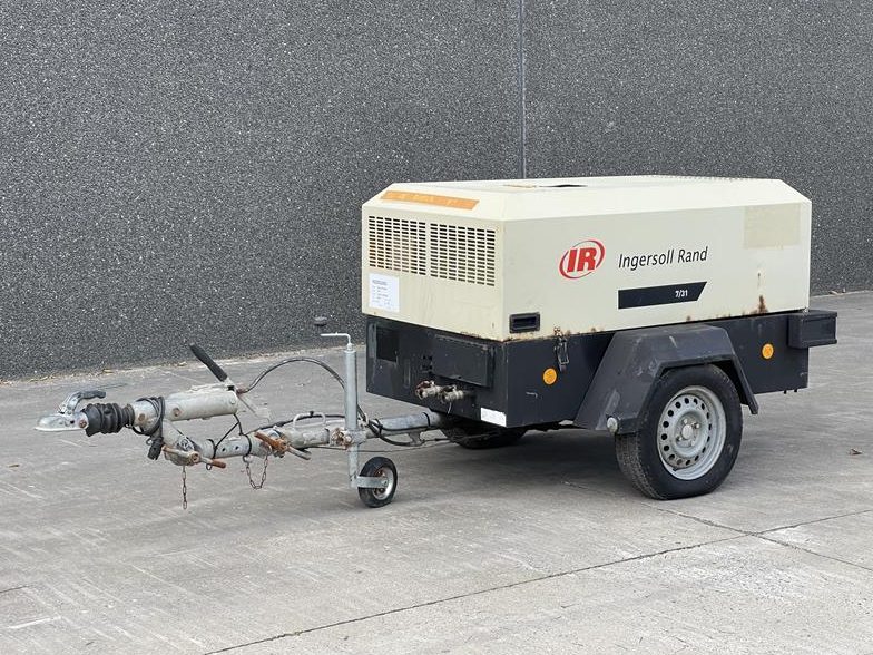 Used 2006 Ingersoll Rand 7/31 Portable Air Compressor, 109 CFM