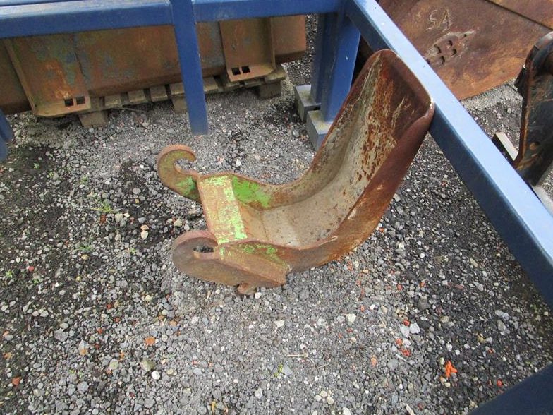 Used trenching bucket Attachment